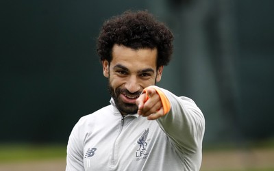 熊猫体育快讯-VAR争议判罚引发全场嘘声