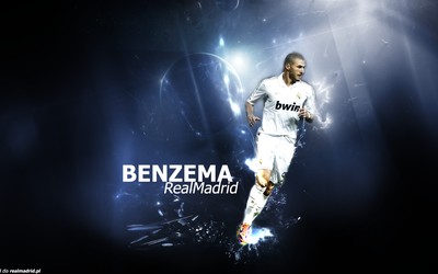 熊猫体育评论-苏里南队传奇正在书写